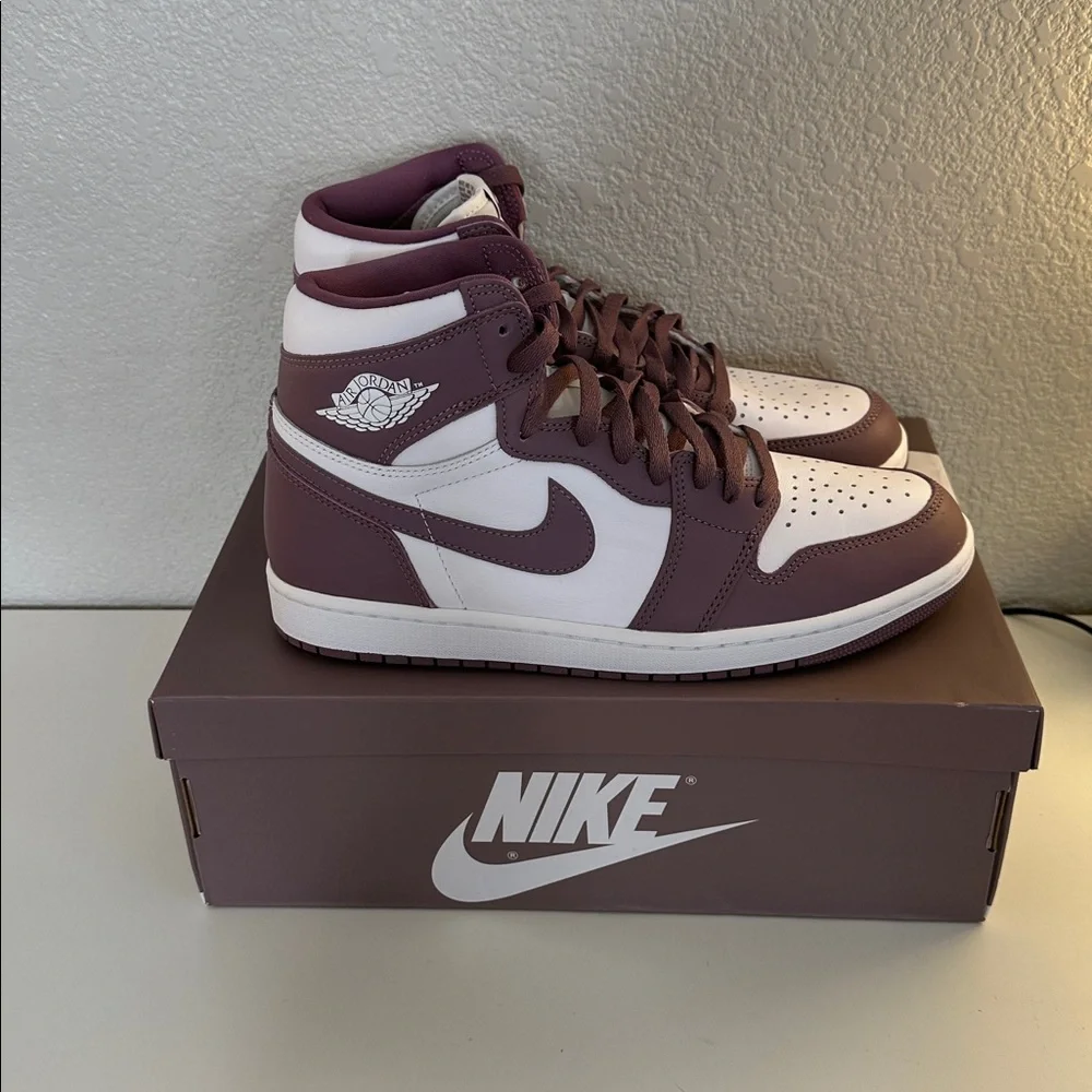 Nike Men's Air Jordan 1 Retro High OG Mauve US Size 10.5‎ DZ5485-105 New in Box